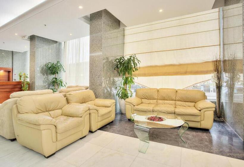 Habitació Quàdruple Deluxe, Barakat Burhan