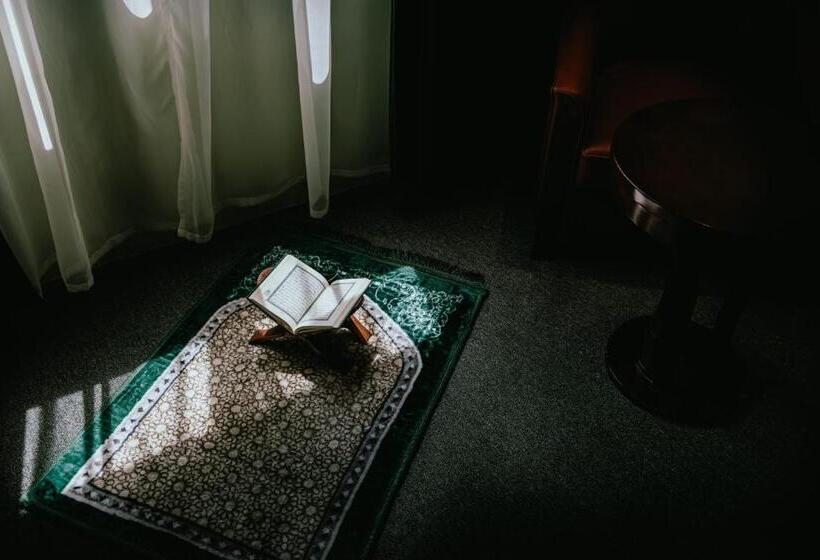 Suite Familiar, Barakat Burhan