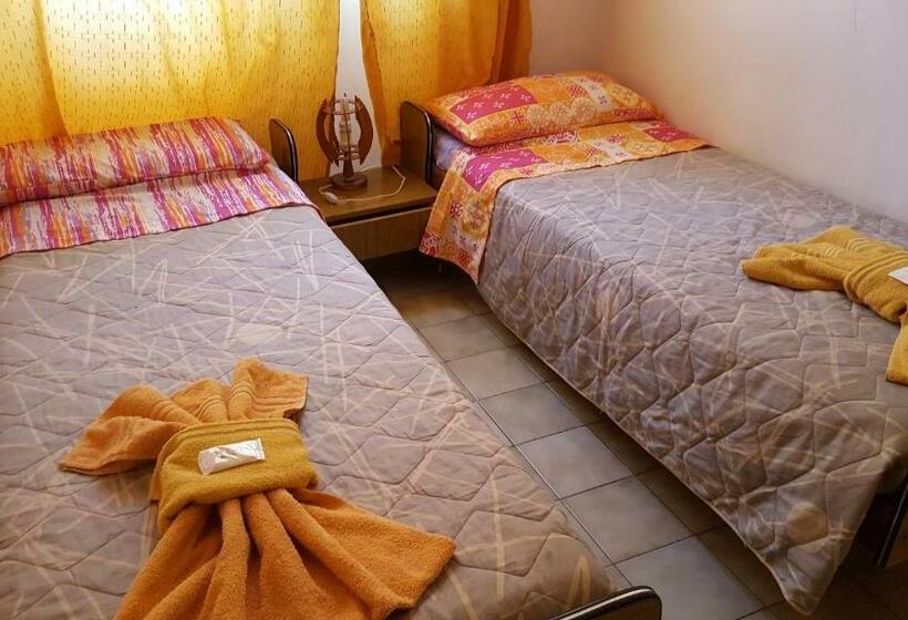 스탠다드 룸, Drumond