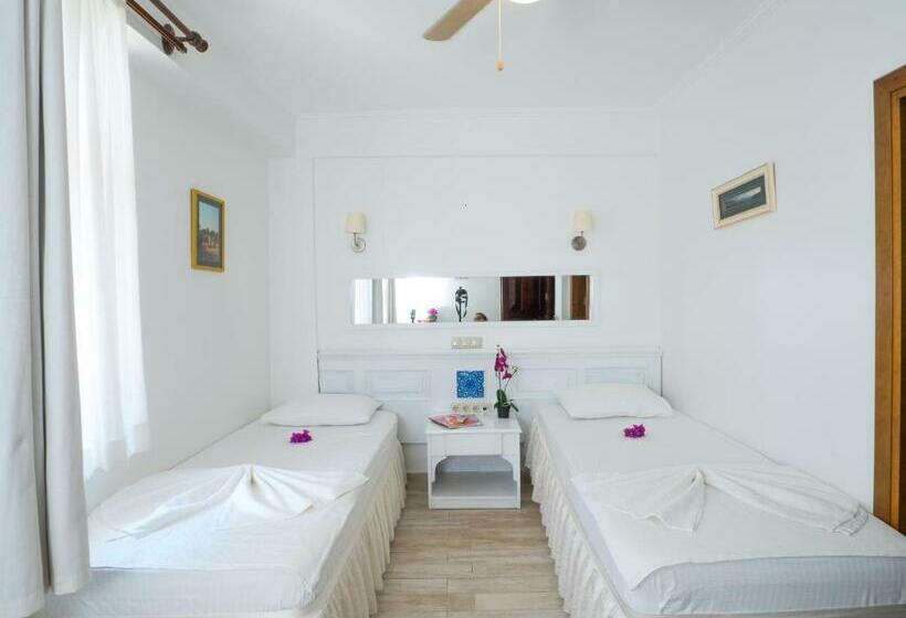 标准房带园景, Hideaway