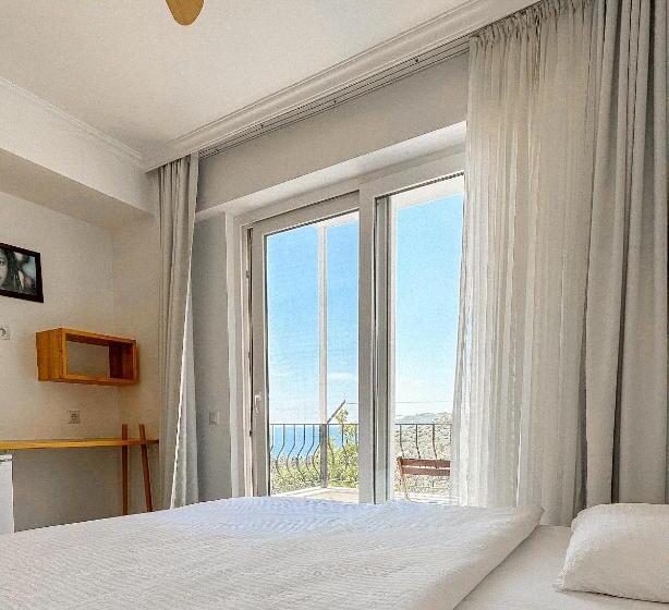 标准间侧面带海景, Hideaway