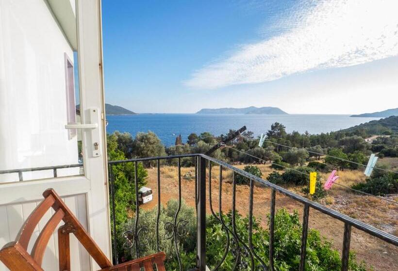 غرفة قياسية إطلالة جانبية علي البحر, Hideaway