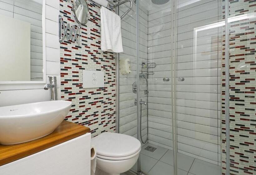 标准间侧面带海景, Hideaway