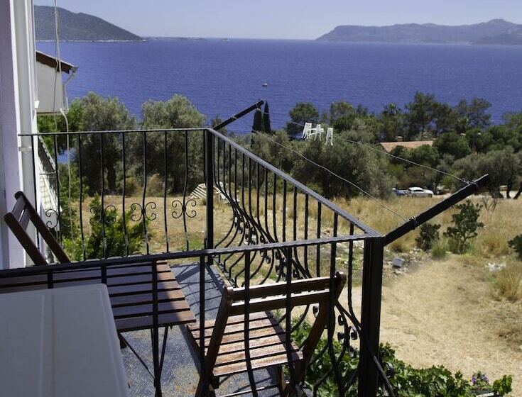 غرفة قياسية إطلالة جانبية علي البحر, Hideaway