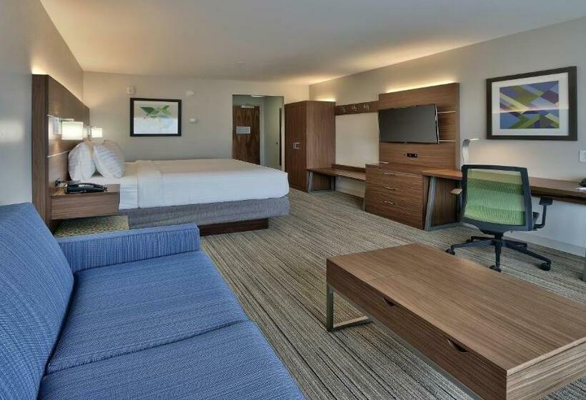 带大床的套房, Holiday Inn Express & Suites Broomfield, An Ihg