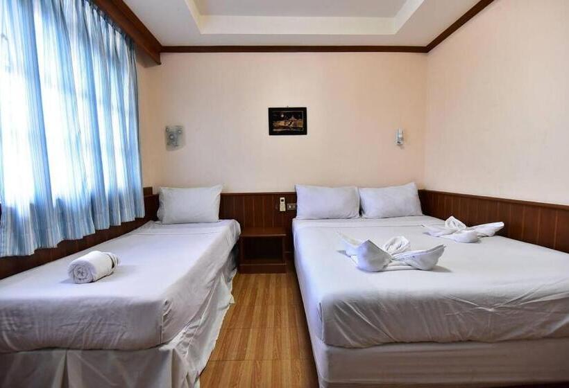 غرفة قياسية ثلاثية, Krabi Grand