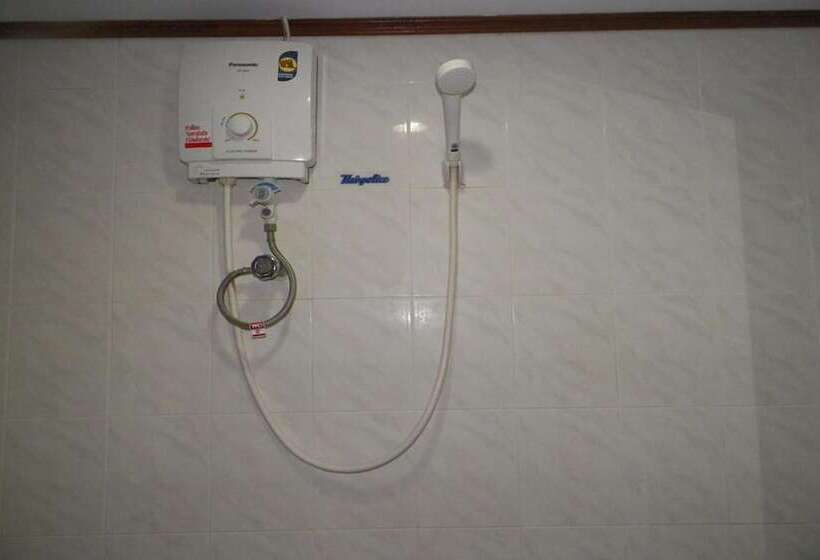 스탠다드 트리플 룸, Natacha