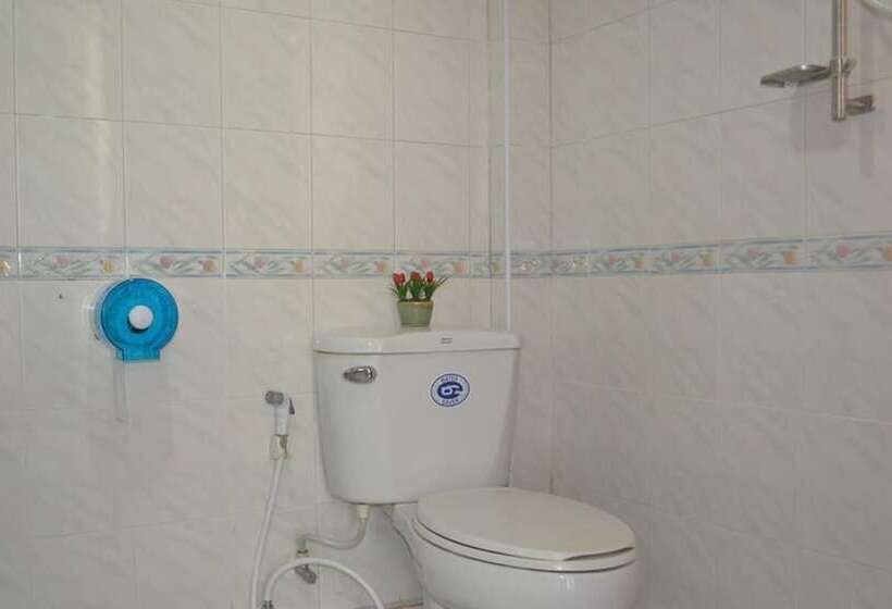 스탠다드 트리플 룸, Natacha