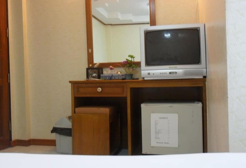 스탠다드 트리플 룸, Natacha