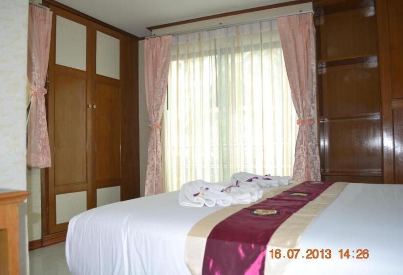 스탠다드 룸, Natacha