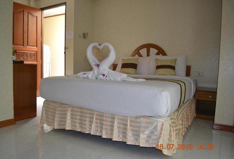 스탠다드 룸, Natacha