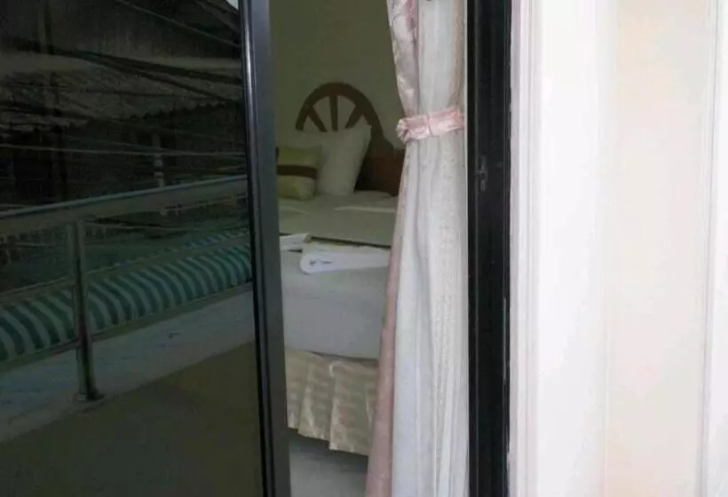 3-Bett-Standardzimmer, Natacha