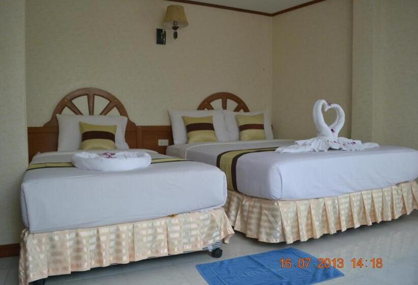 스탠다드 트리플 룸, Natacha