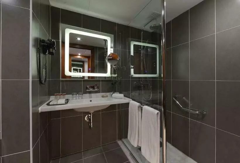 سوییت جونیور, Steigenberger Hotel El Tahrir Cairo