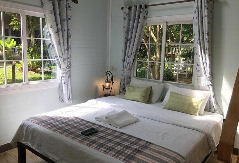 Standard bungalow river view, Baan Pong Tara