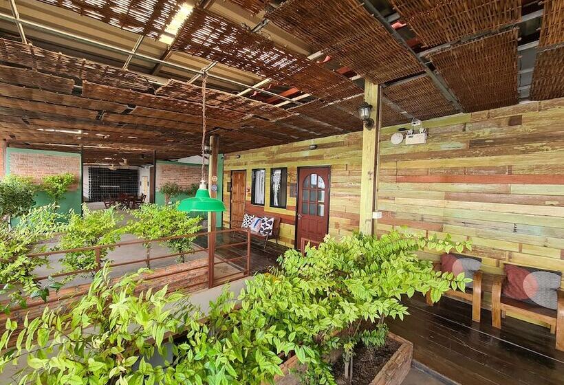Номер Superior, The 8 Factory Hotel Phitsanulok