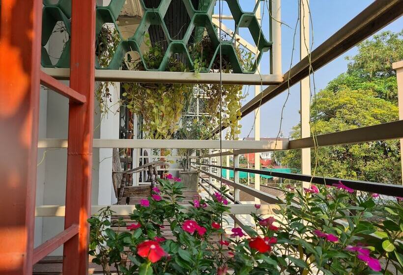 디럭스 룸, The 8 Factory Hotel Phitsanulok