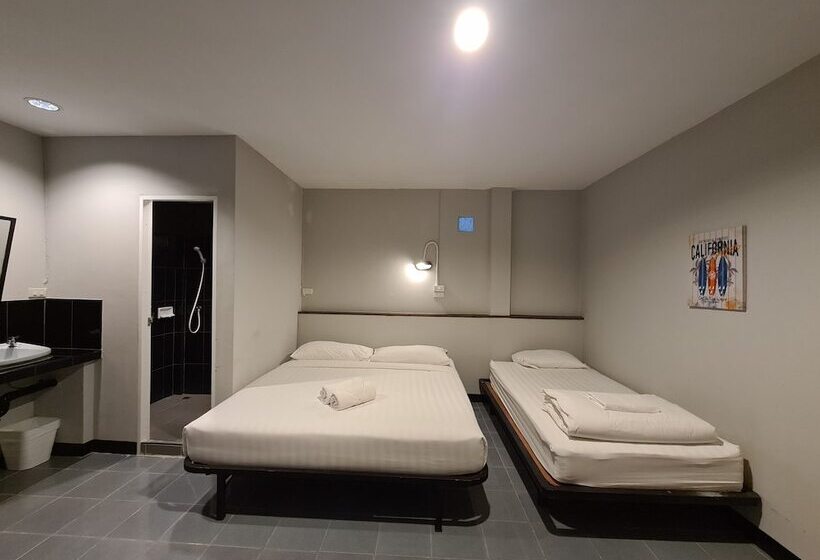 Номер Стандарт Трехместный, The 8 Factory Hotel Phitsanulok