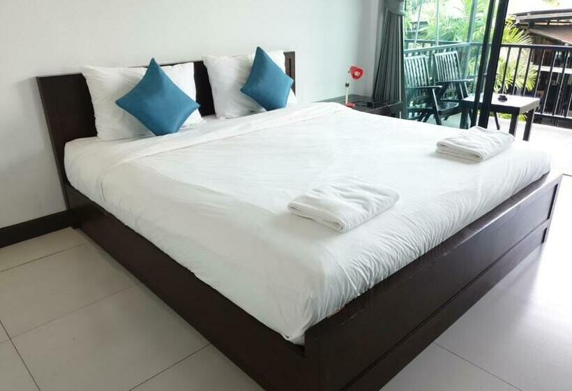 풀장 전망 디럭스 룸, The Nidhra Boutique Resort