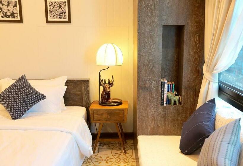 غرفة ديلوكس سرير كينج, Amaka Bed And Breakfast