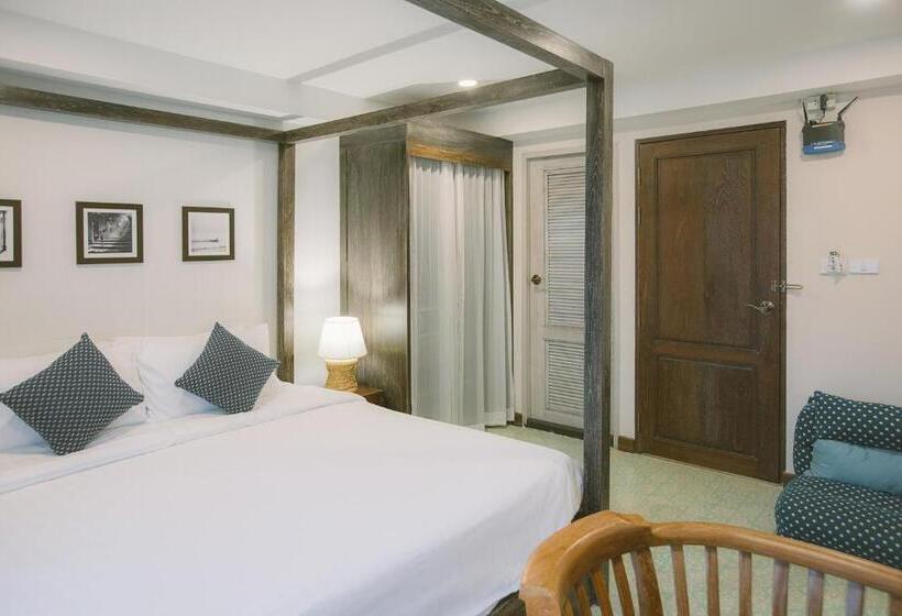 غرفة ديلوكس سرير كينج, Amaka Bed And Breakfast