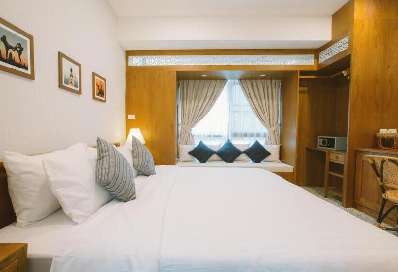 غرفة ديلوكس سرير كينج, Amaka Bed And Breakfast