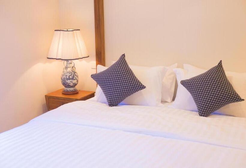 غرفة ديلوكس سرير كينج, Amaka Bed And Breakfast