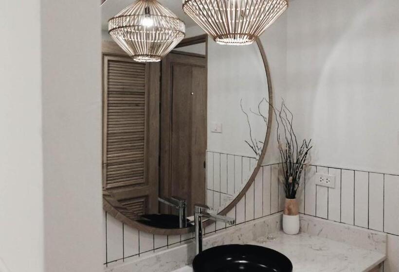 جناح جونيور ديلوكس, Amaka Bed And Breakfast