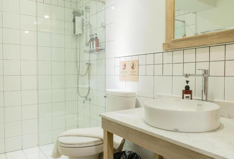 جناح جونيور مزوَّد بتراس, Amaka Bed And Breakfast