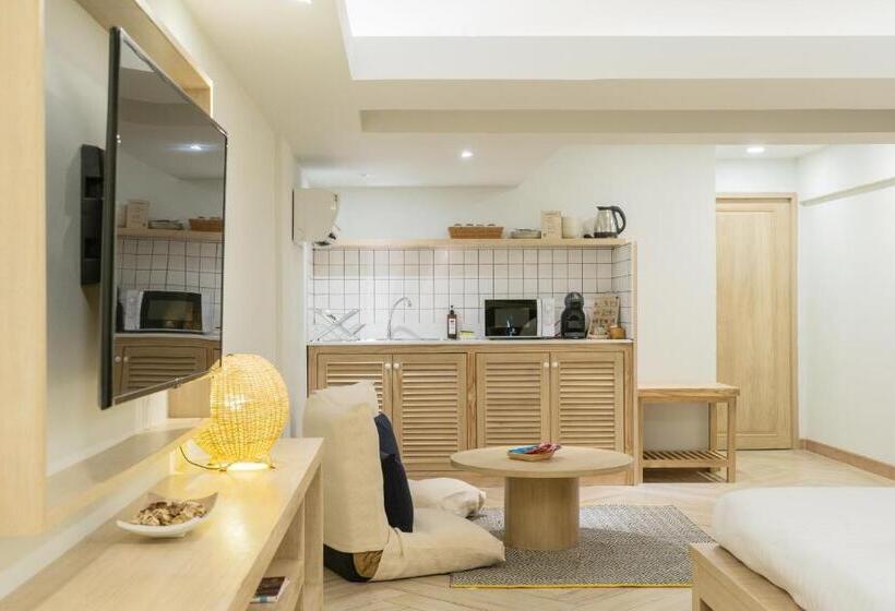 جناح جونيور مزوَّد بتراس, Amaka Bed And Breakfast