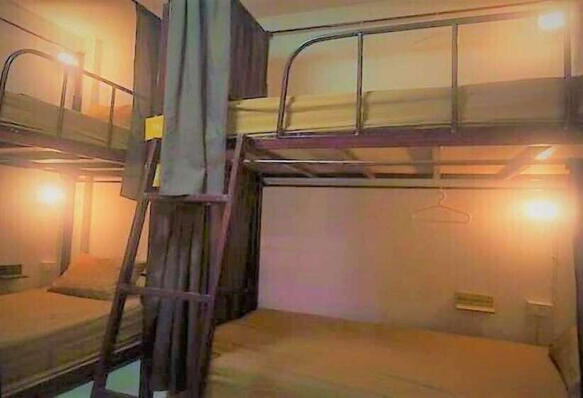 מיטה בחדר משותף, Cm City Hostel