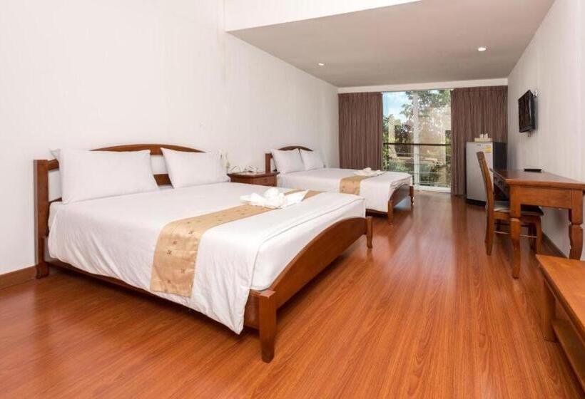 Camera Standard, Baan Suan Khun Ta And Golf Resort