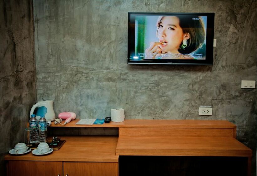 اتاق لوکس, Chaphone Guest House