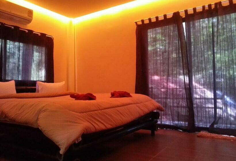 バルコニー付きスーペリアルーム, Exotic Bungalows