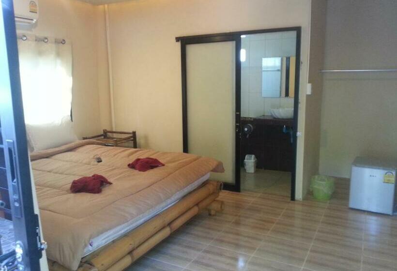 バルコニー付きスーペリアルーム, Exotic Bungalows