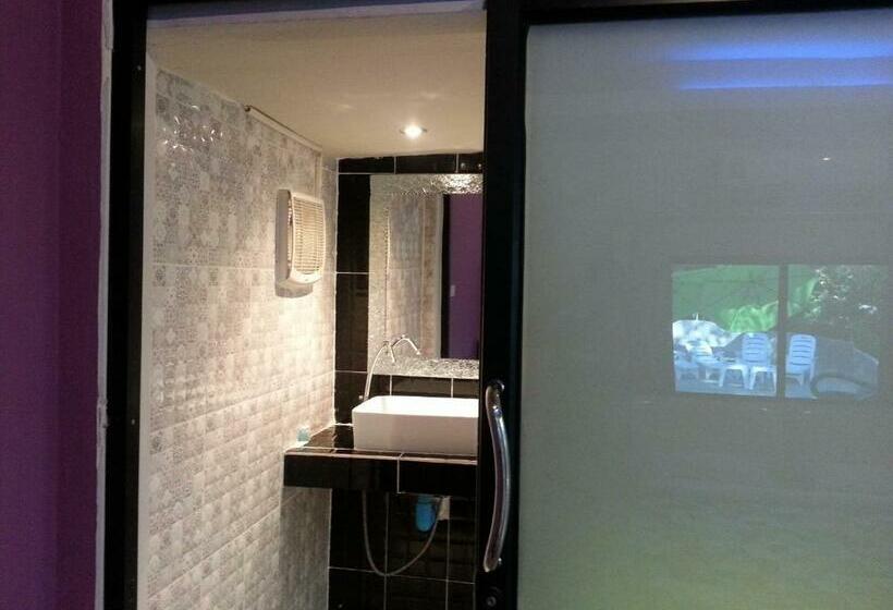 スタンダードルーム, Exotic Bungalows