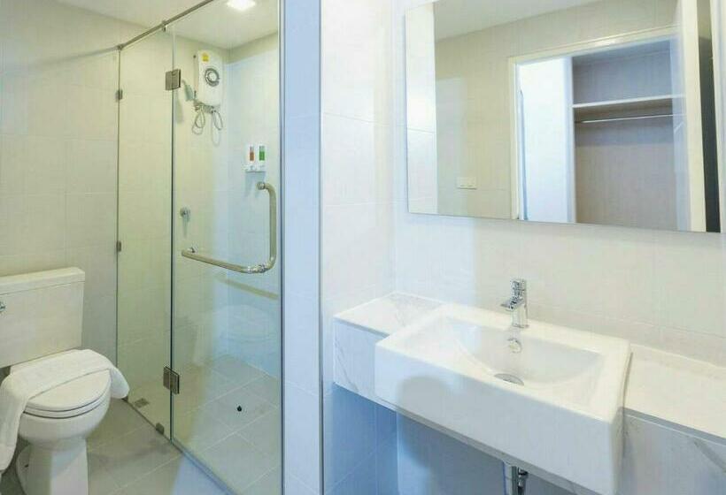 家庭间, Trat City