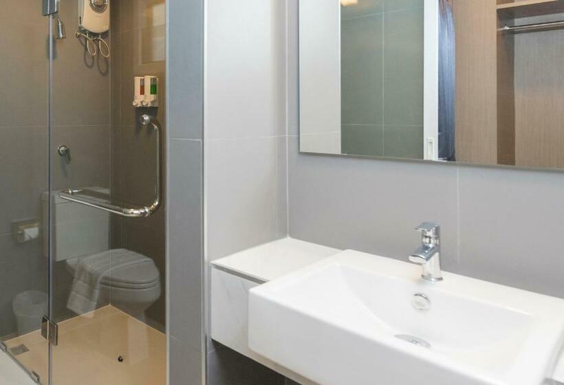 家庭间, Trat City