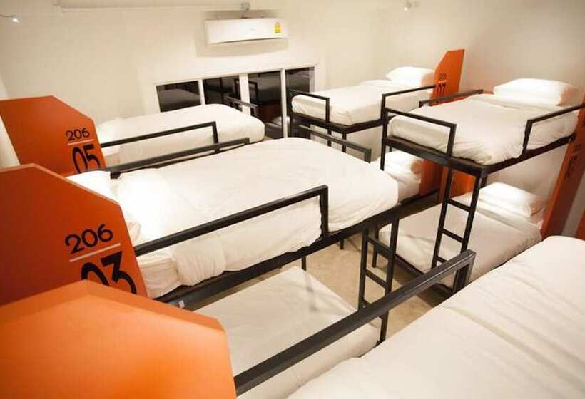 سرير فى غرفة مشتركه, Mad Monkey Chiang Mai   Hostel