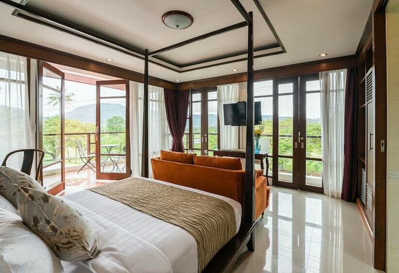 جناح مطل على ملعب الجولف, Jantra Residence By Chinocollection