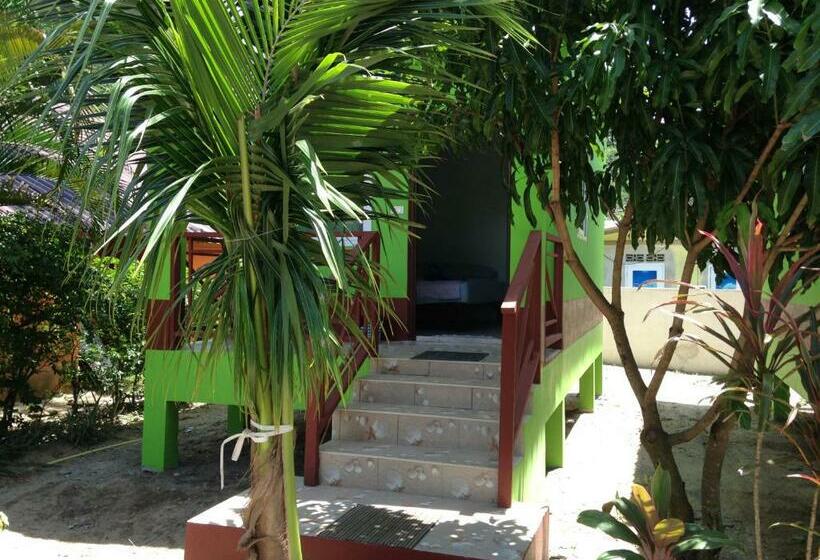 Tengerre Néző Standard Bungalow, Yuyu Golden Beach