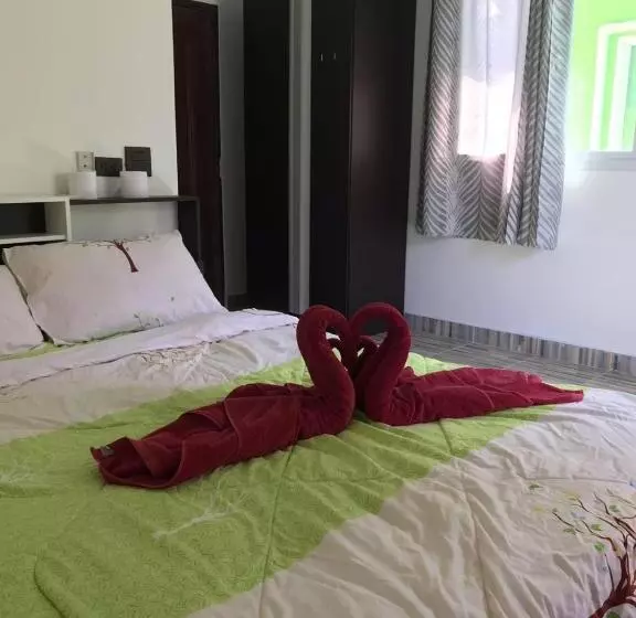 اتاق استاندارد سه نفره, Yuyu Golden Beach