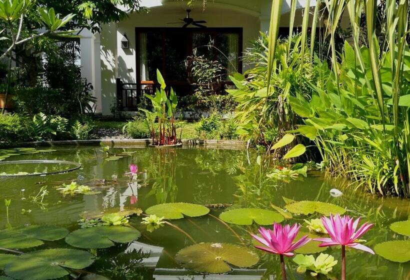 اتاق استاندارد با چشم‌انداز باغ, Villa Albizia, Chiang Mai