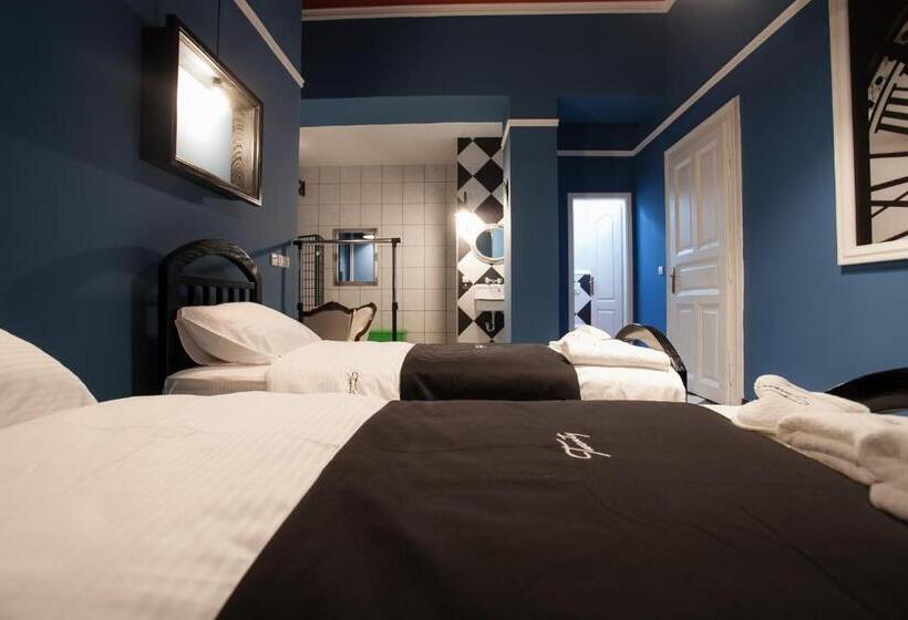 اتاق استاندارد, Bed & Breakfast Twenty