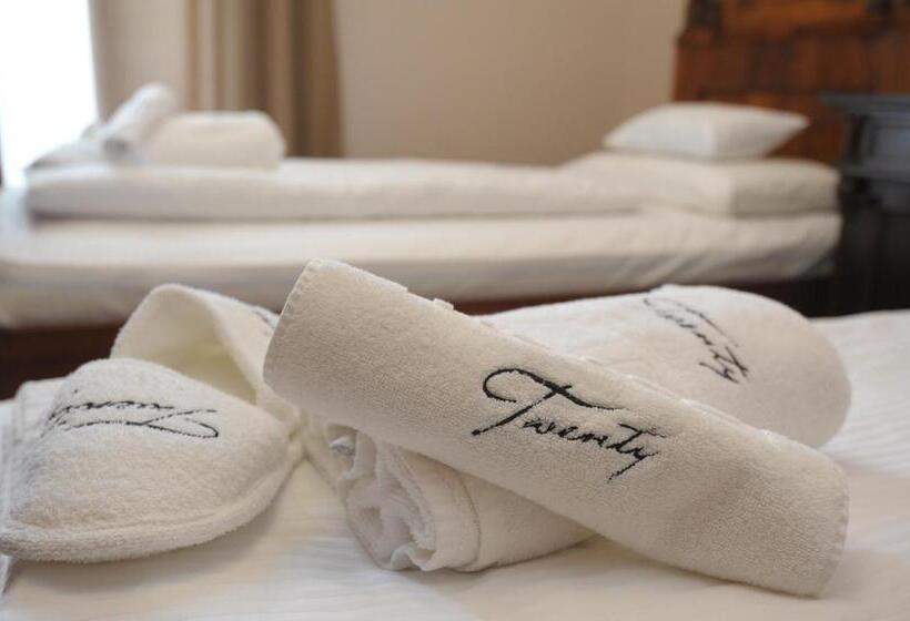 اتاق لوکس یک تخته, Bed & Breakfast Twenty
