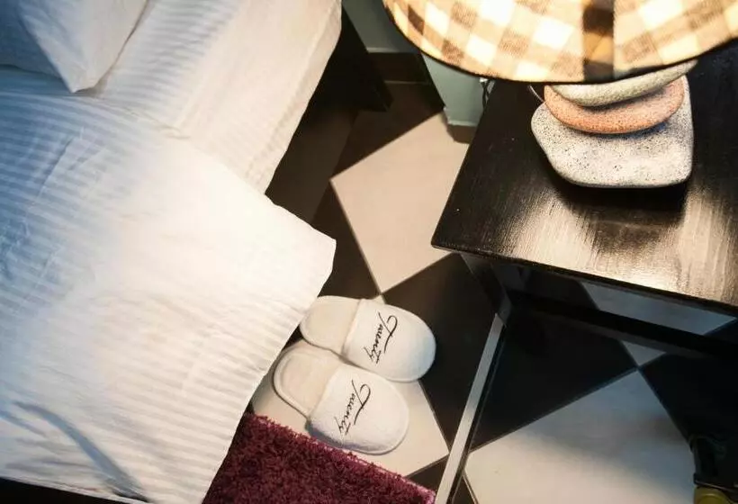 اتاق استاندارد, Bed & Breakfast Twenty