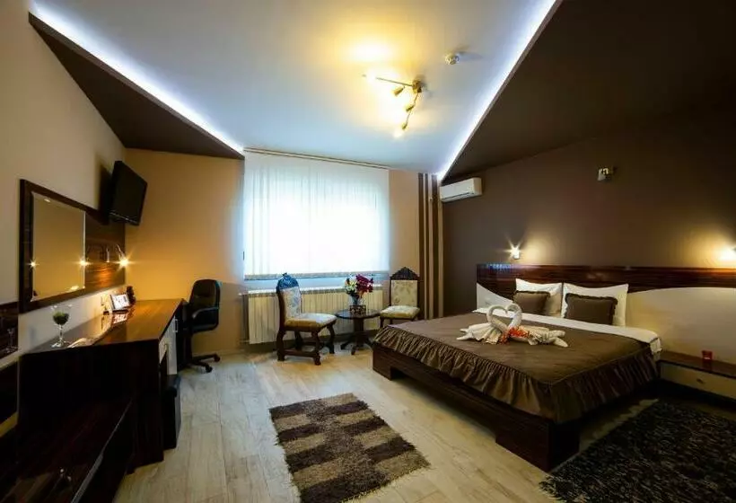 اتاق سوپریور یک تخته, Garni Hotel Lama