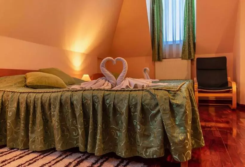 سوییت خانوادگی, Garni Hotel Lama