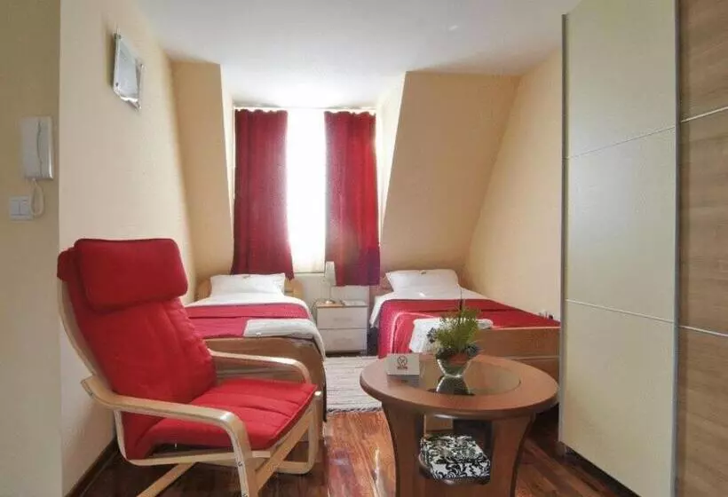 اتاق استاندارد, Garni Hotel Lama