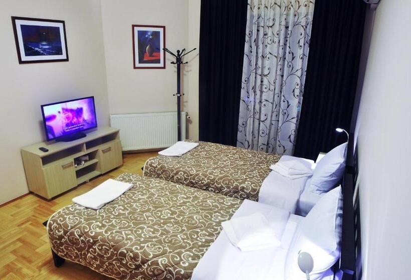 اتاق استاندارد با بالکن, Garni Hotel Lotos